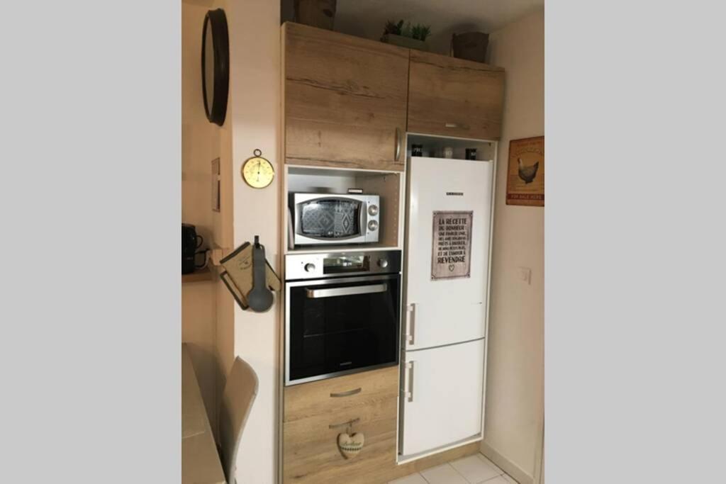 Appartement T2 dans résidence avec piscine et tennis Saint-Raphaël Exterior foto